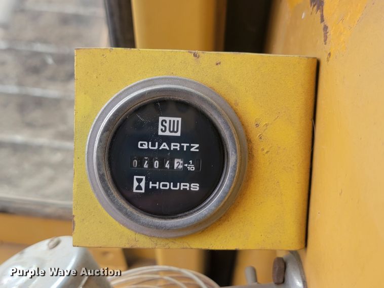 image for item JG9628 1972 Caterpillar D8H  dozer