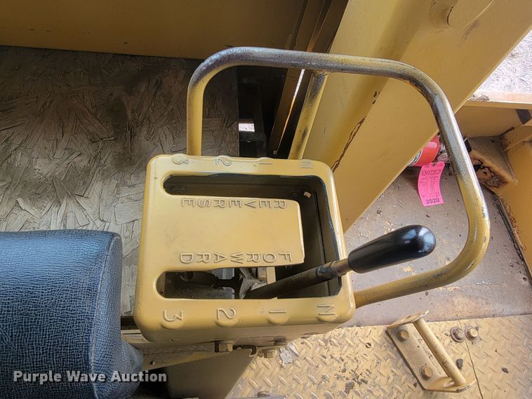 image for item JG9628 1972 Caterpillar D8H  dozer