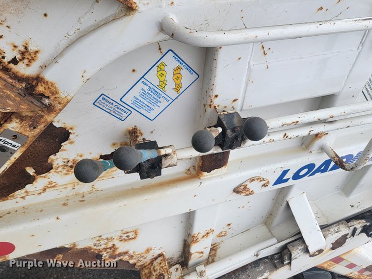 image for item JG9630 2010 Freightliner M2 106  refuse truck