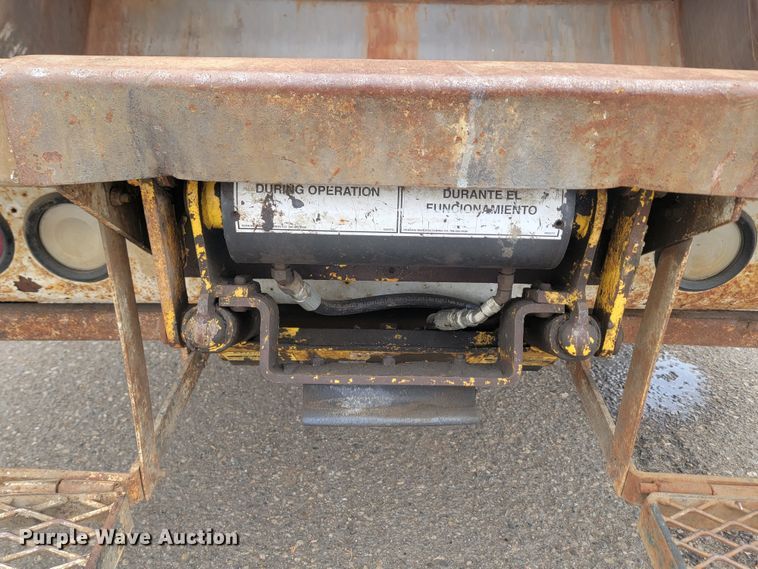 image for item JG9630 2010 Freightliner M2 106  refuse truck