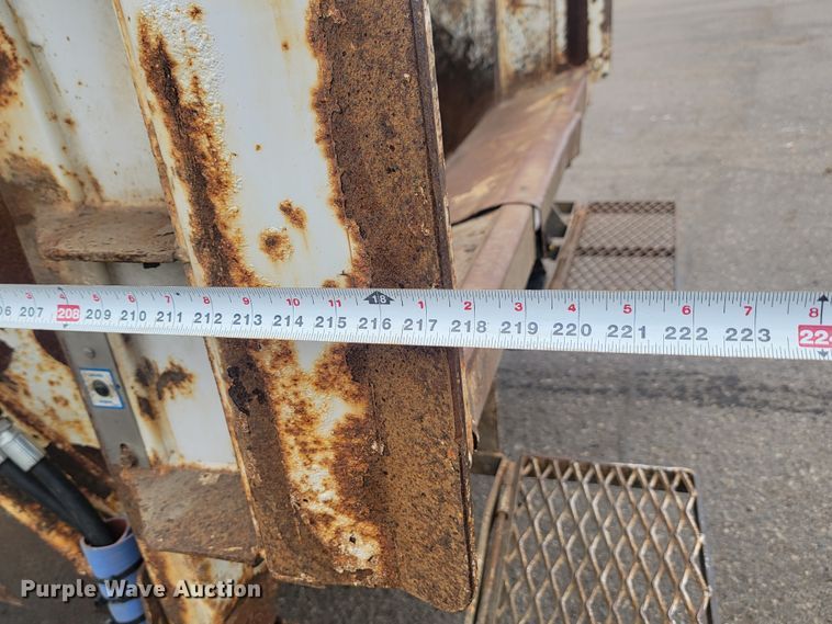 image for item JG9630 2010 Freightliner M2 106  refuse truck