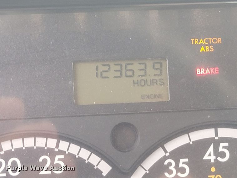 image for item JG9630 2010 Freightliner M2 106  refuse truck