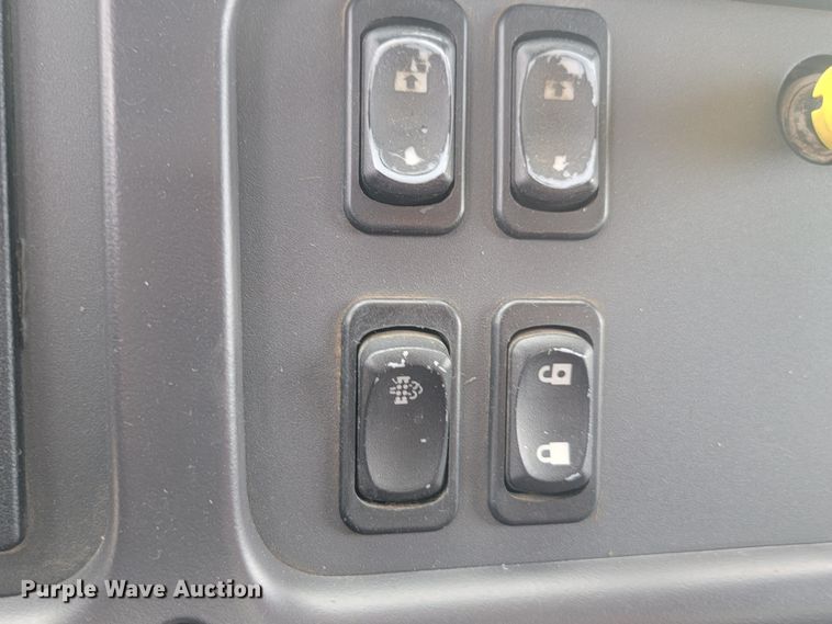 image for item JG9630 2010 Freightliner M2 106  refuse truck