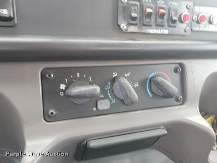 image for item JG9630 2010 Freightliner M2 106  refuse truck