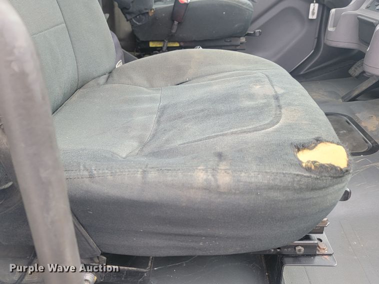 image for item JG9630 2010 Freightliner M2 106  refuse truck