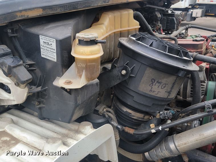 image for item JG9630 2010 Freightliner M2 106  refuse truck