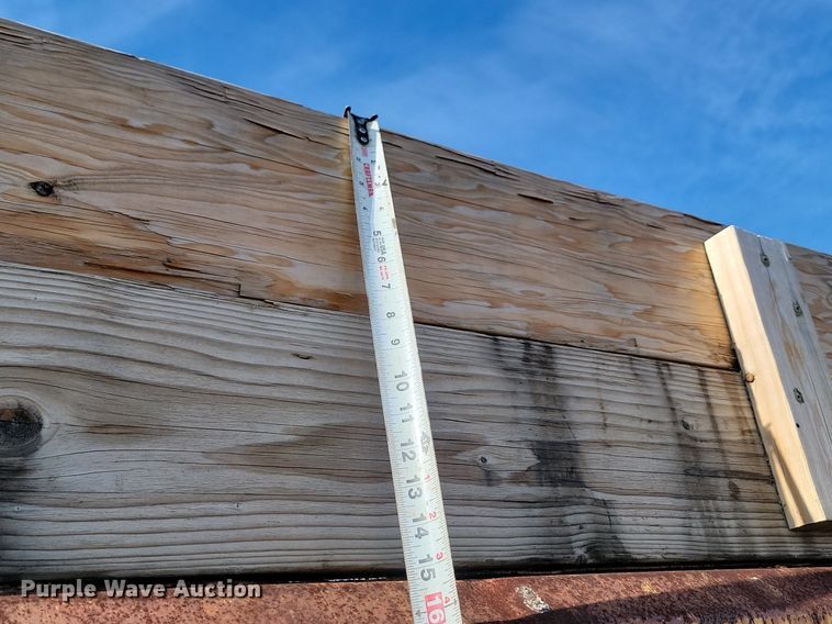 image for item JG9656 2001 International 4900  dump truck