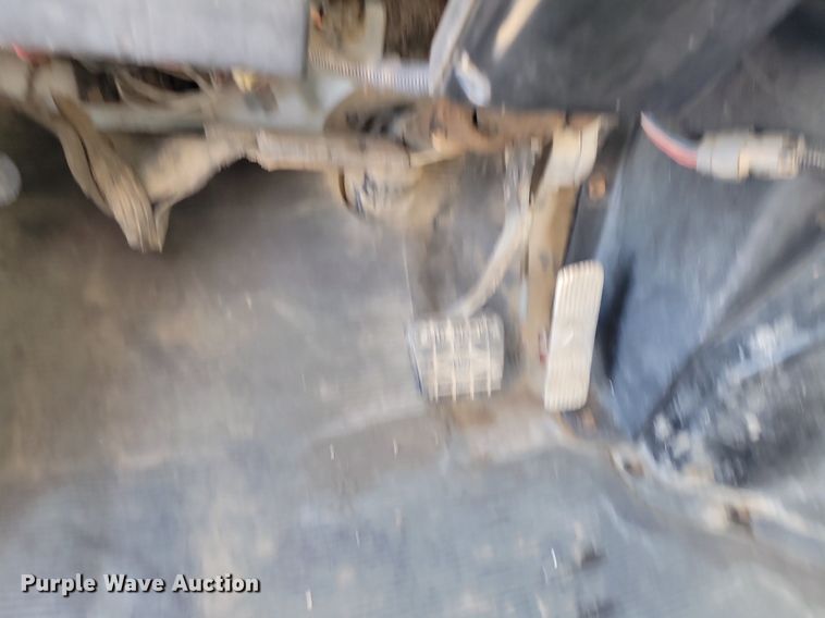 image for item JG9656 2001 International 4900  dump truck