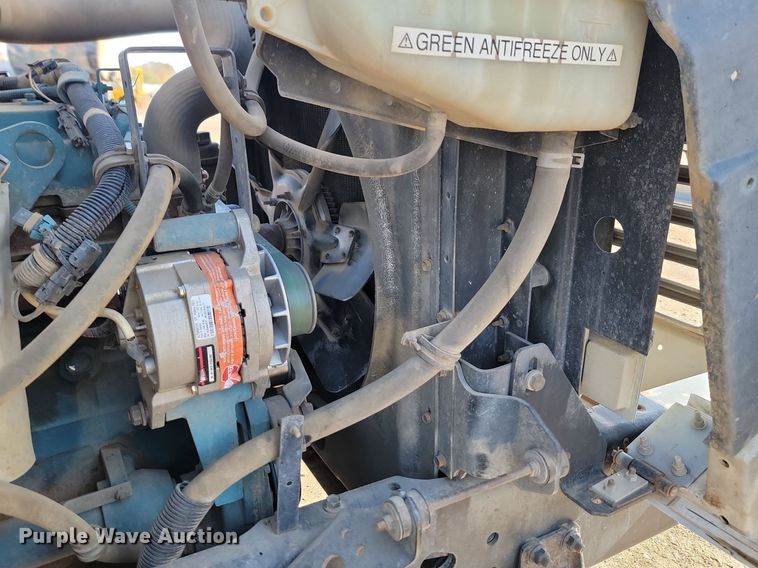 image for item JG9656 2001 International 4900  dump truck