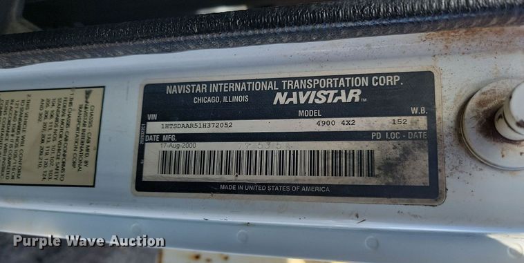 image for item JG9656 2001 International 4900  dump truck