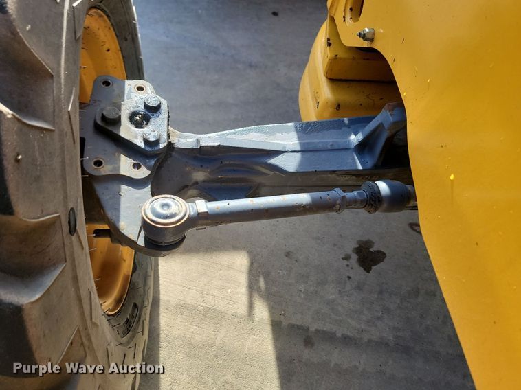 image for item JG9657 2014 Volvo BL70B  backhoe