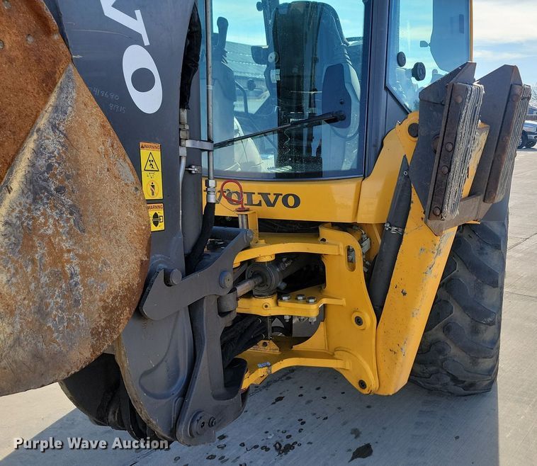 image for item JG9657 2014 Volvo BL70B  backhoe