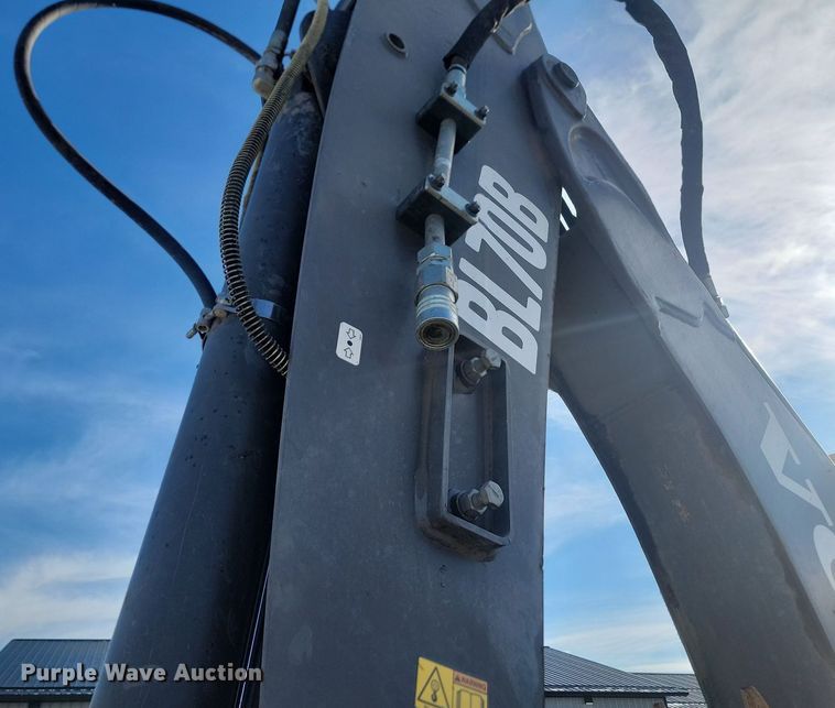 image for item JG9657 2014 Volvo BL70B  backhoe