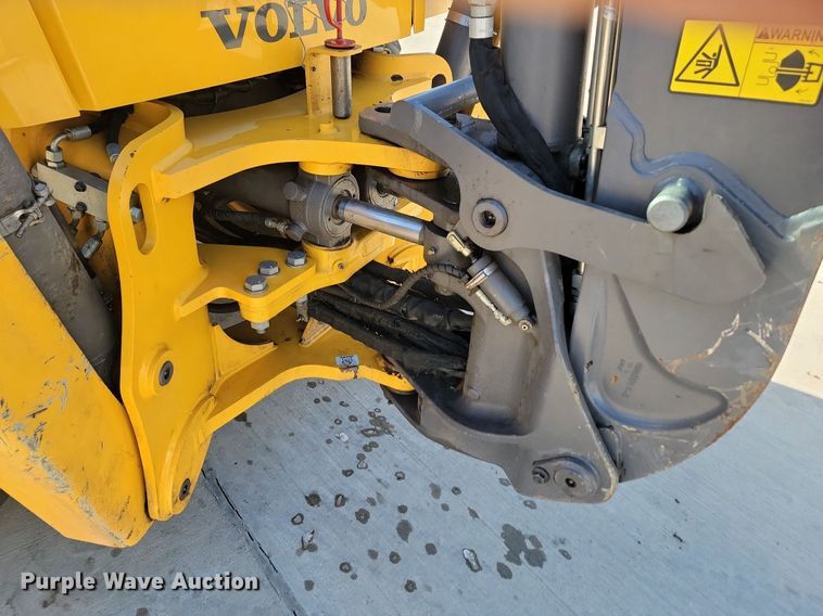 image for item JG9657 2014 Volvo BL70B  backhoe