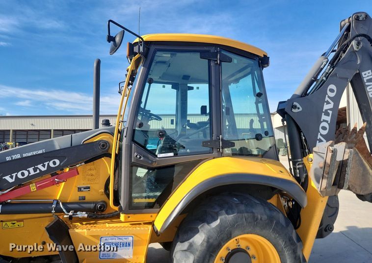 image for item JG9657 2014 Volvo BL70B  backhoe