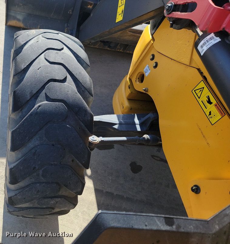 image for item JG9657 2014 Volvo BL70B  backhoe