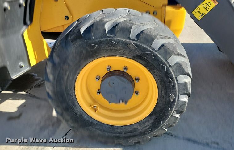 image for item JG9657 2014 Volvo BL70B  backhoe