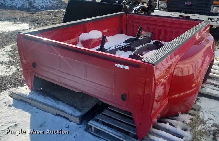 image for item JG9659 Ford F350  pickup truck bed