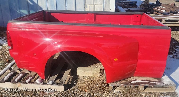 image for item JG9659 Ford F350  pickup truck bed