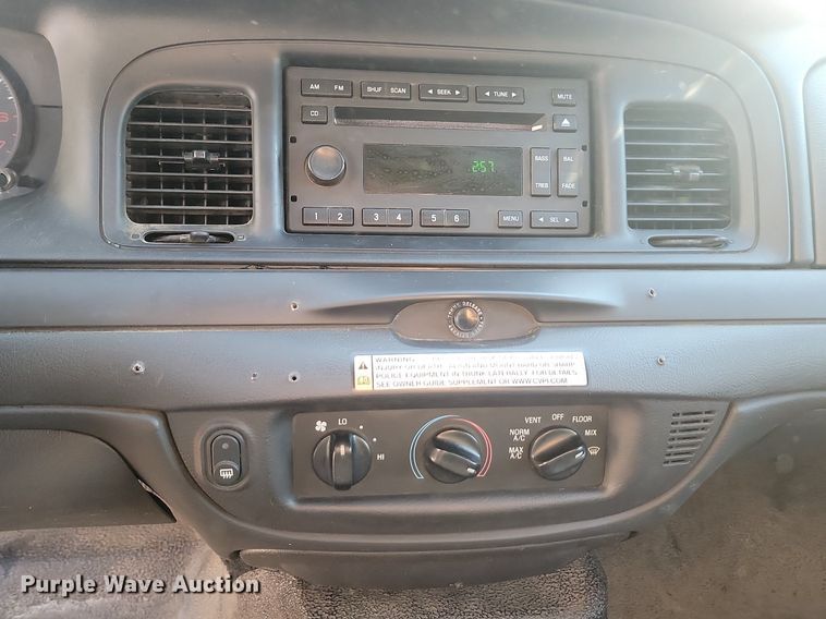 image for item JG9704 2008 Ford Crown Victoria Police Interceptor