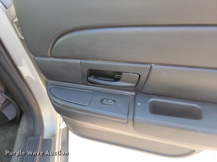 image for item JG9704 2008 Ford Crown Victoria Police Interceptor