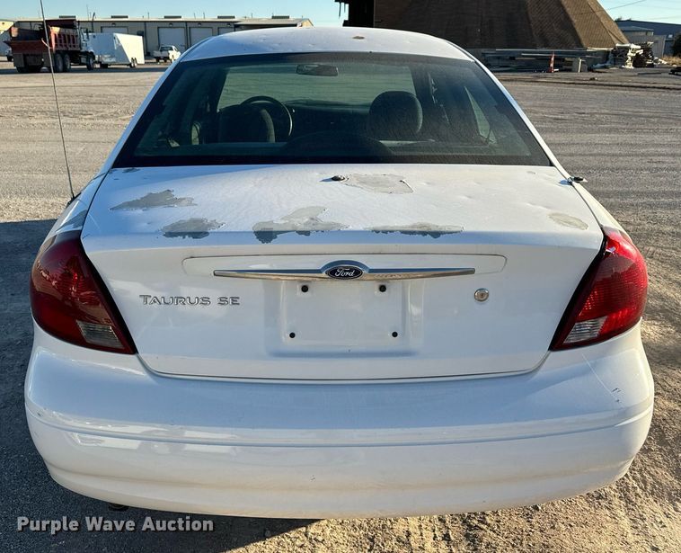 image for item JT9258 2001 Ford Taurus