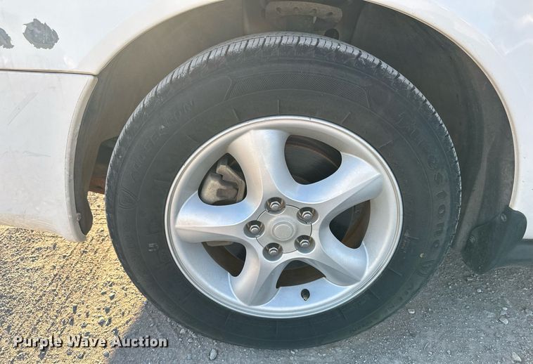 image for item JT9258 2001 Ford Taurus