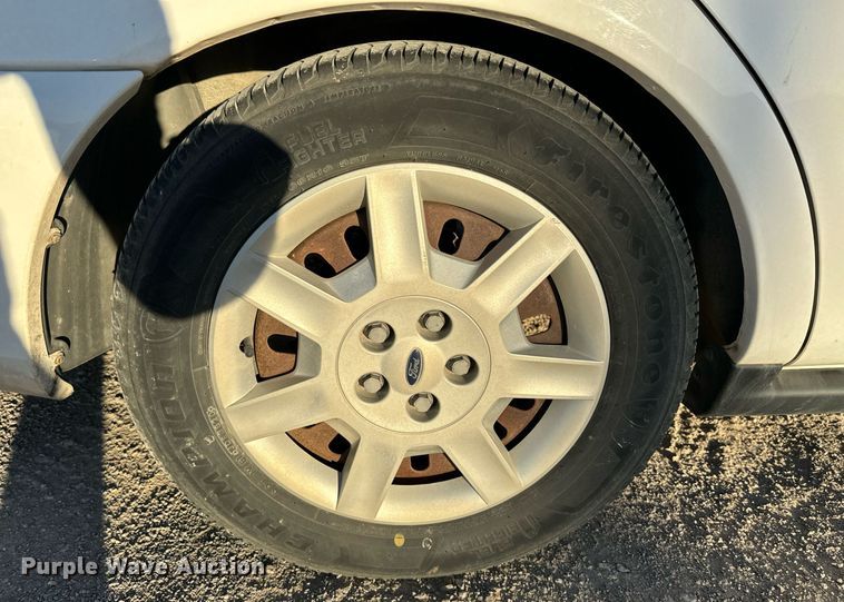 image for item JT9259 2006 Ford Taurus