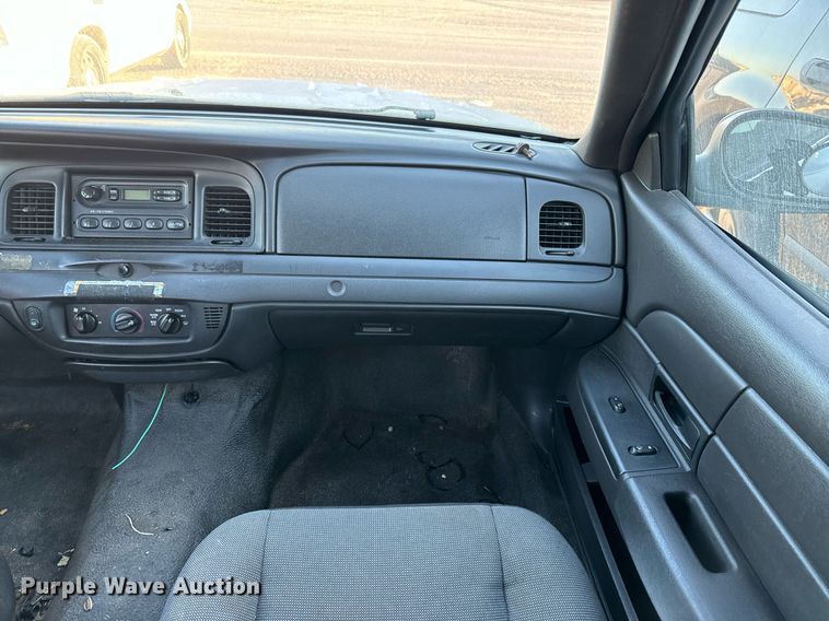 image for item JT9264 2008 Ford Crown Victoria Police Interceptor
