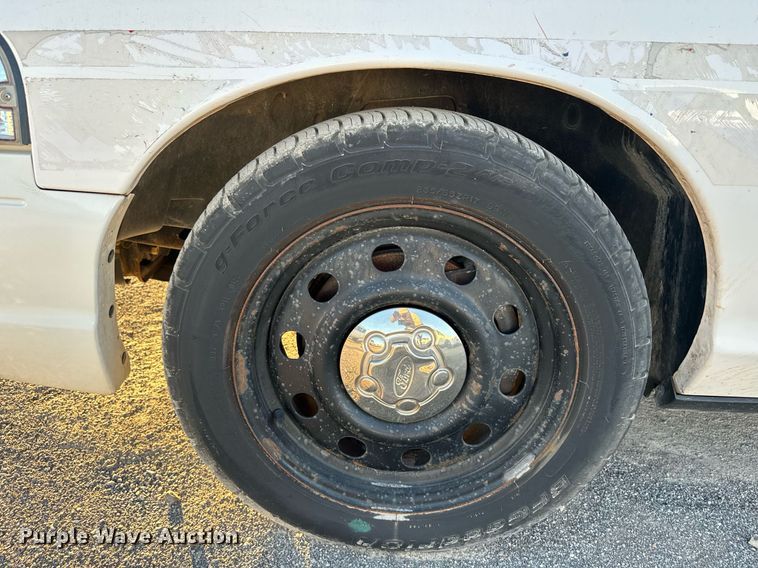 image for item JT9264 2008 Ford Crown Victoria Police Interceptor