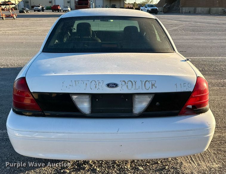 image for item JT9266 2007 Ford Crown Victoria Police Interceptor