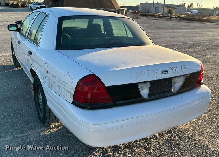 image for item JT9266 2007 Ford Crown Victoria Police Interceptor
