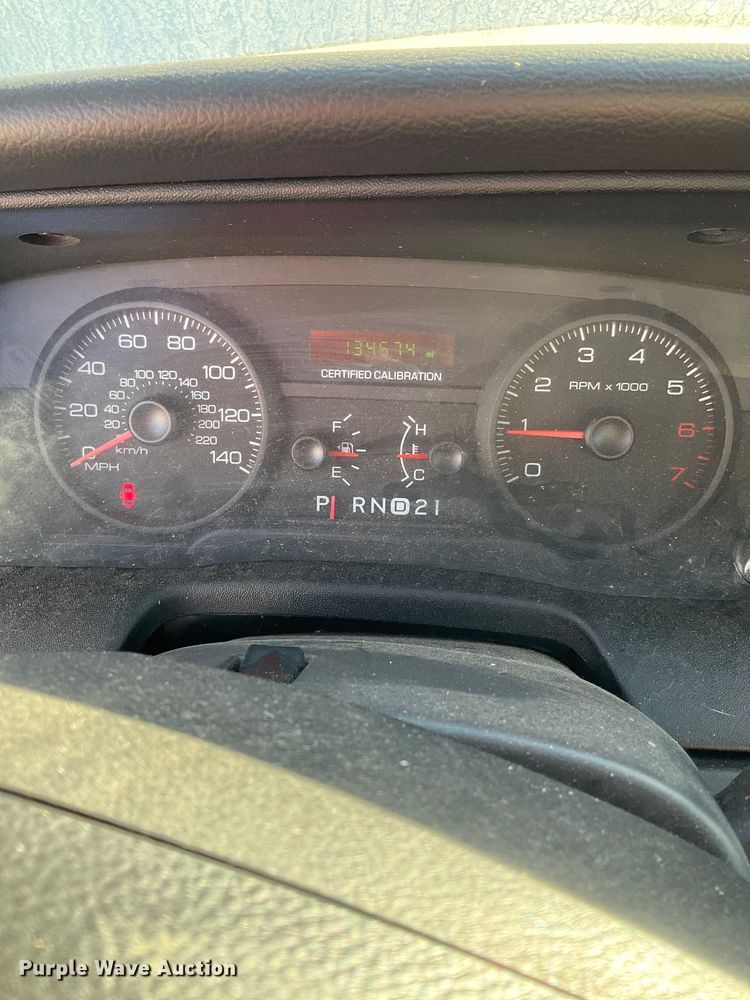 image for item JT9266 2007 Ford Crown Victoria Police Interceptor