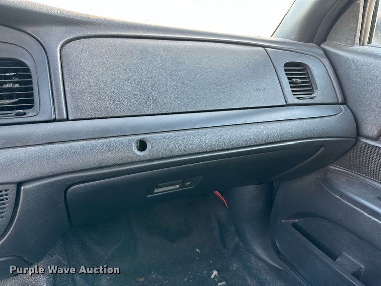 image for item JT9266 2007 Ford Crown Victoria Police Interceptor