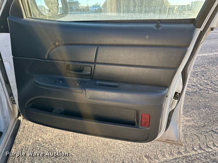 image for item JT9266 2007 Ford Crown Victoria Police Interceptor