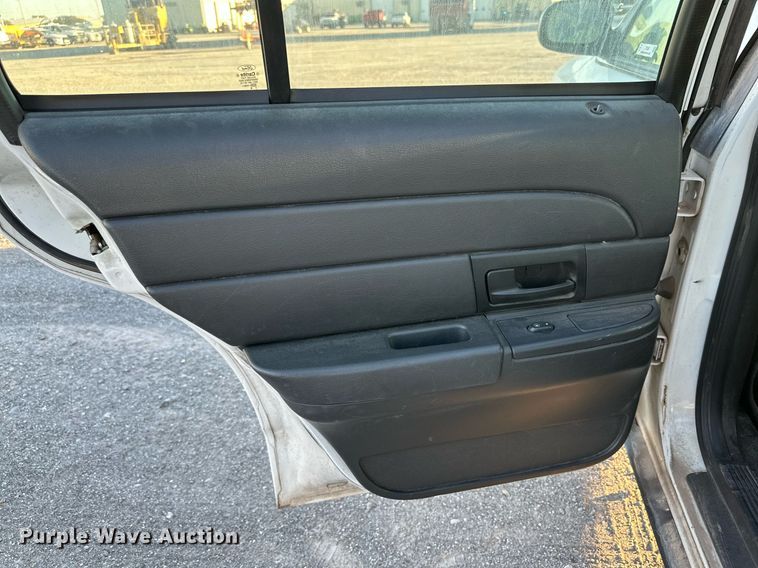 image for item JT9266 2007 Ford Crown Victoria Police Interceptor