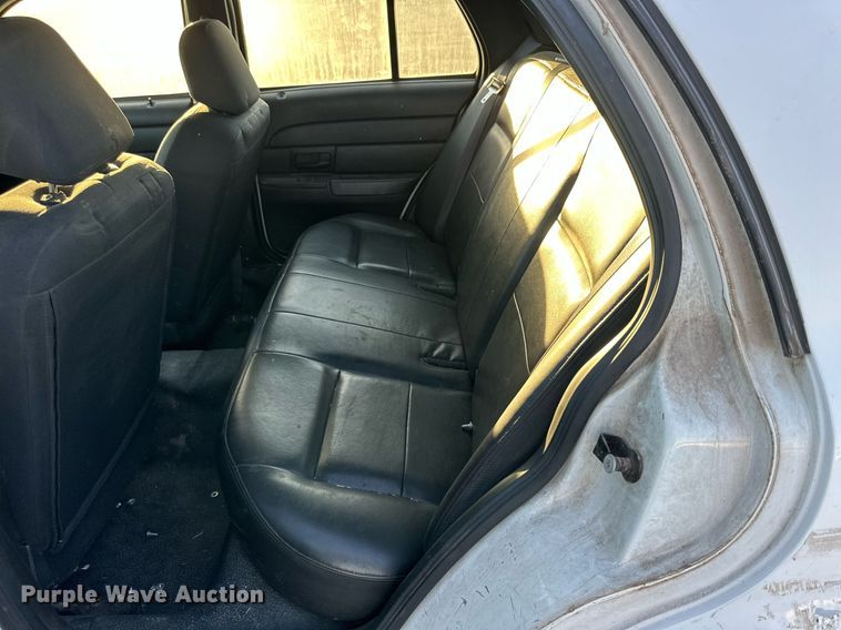 image for item JT9266 2007 Ford Crown Victoria Police Interceptor