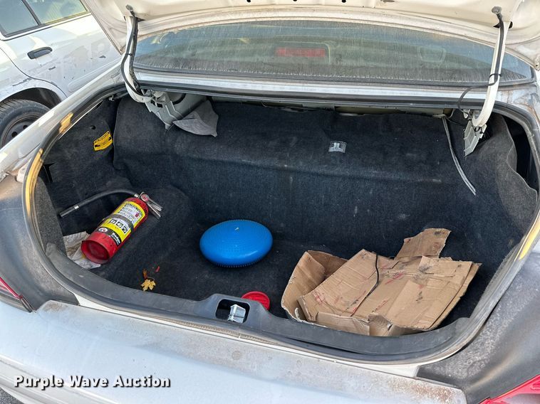 image for item JT9266 2007 Ford Crown Victoria Police Interceptor