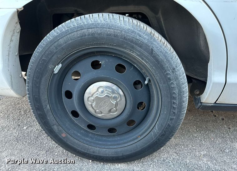 image for item JT9266 2007 Ford Crown Victoria Police Interceptor