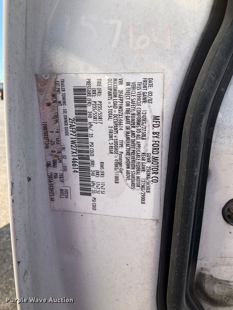 image for item JT9266 2007 Ford Crown Victoria Police Interceptor