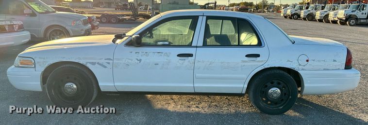 image for item JT9267 2008 Ford Crown Victoria Police Interceptor