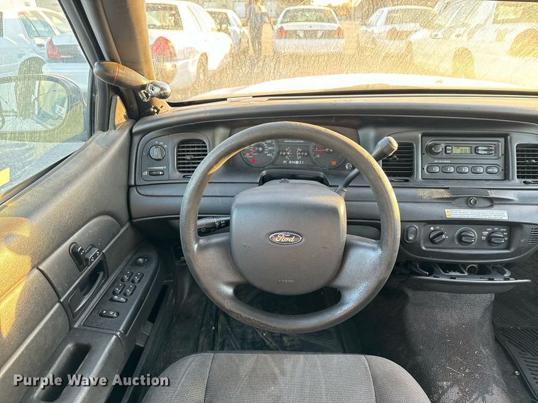 image for item JT9267 2008 Ford Crown Victoria Police Interceptor