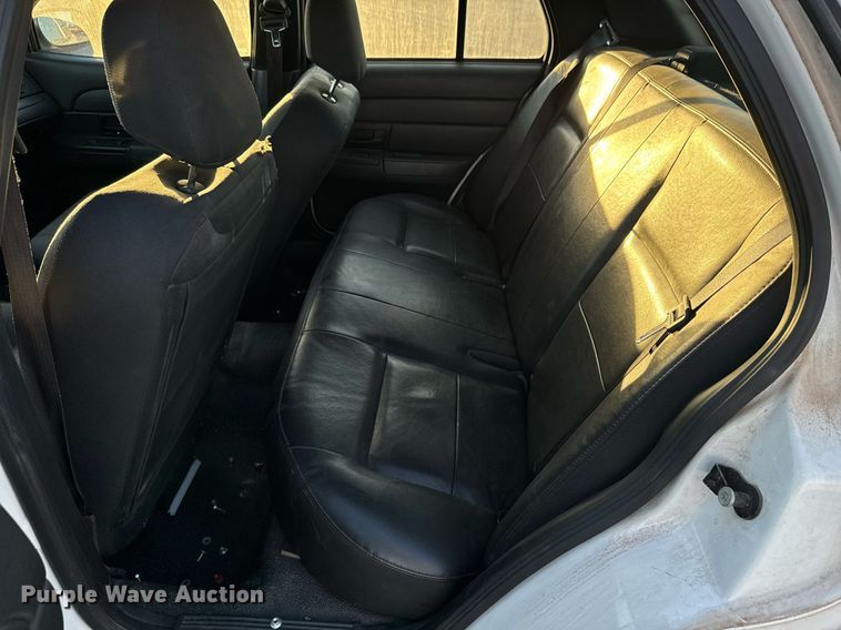 image for item JT9267 2008 Ford Crown Victoria Police Interceptor