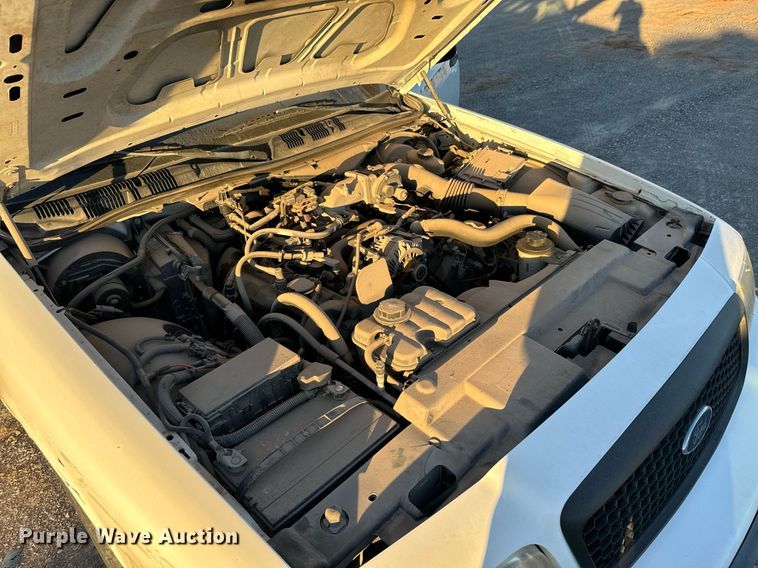 image for item JT9267 2008 Ford Crown Victoria Police Interceptor