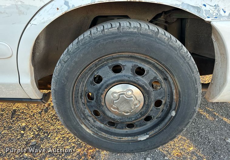 image for item JT9267 2008 Ford Crown Victoria Police Interceptor