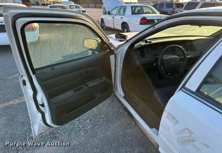 image for item JT9269 2008 Ford Crown Victoria Police Interceptor