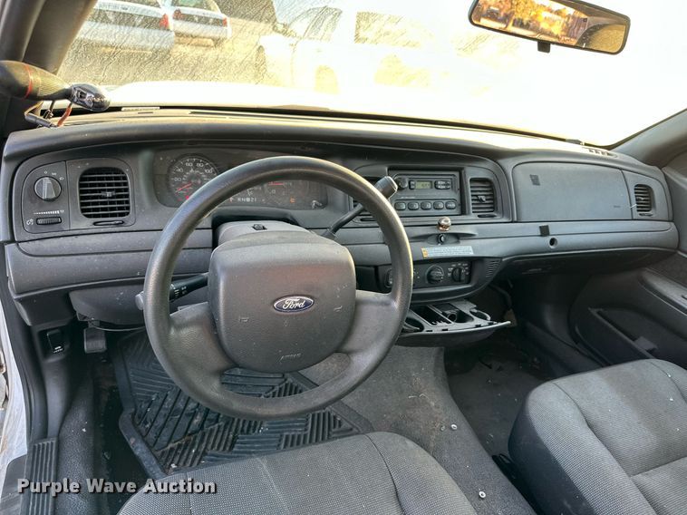 image for item JT9269 2008 Ford Crown Victoria Police Interceptor