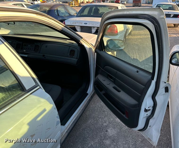 image for item JT9269 2008 Ford Crown Victoria Police Interceptor