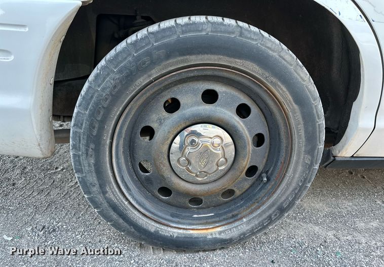 image for item JT9269 2008 Ford Crown Victoria Police Interceptor