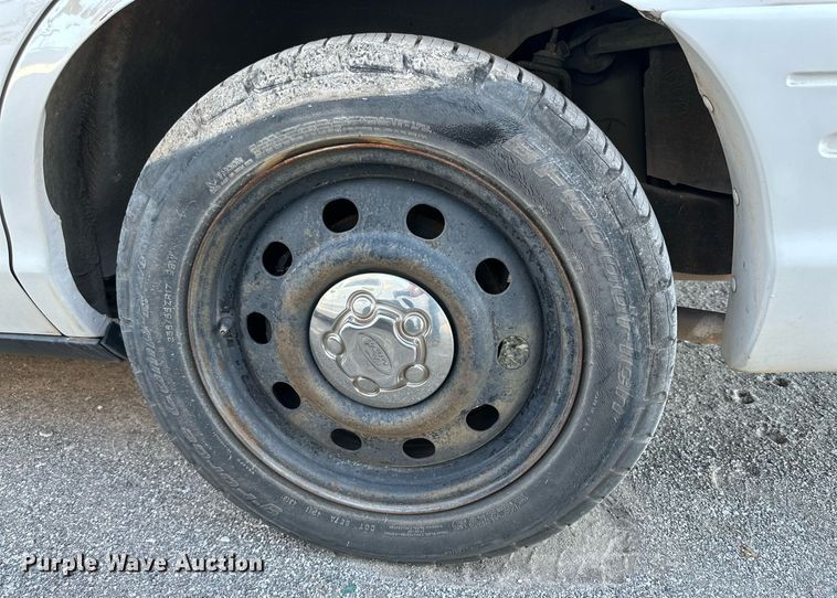 image for item JT9269 2008 Ford Crown Victoria Police Interceptor